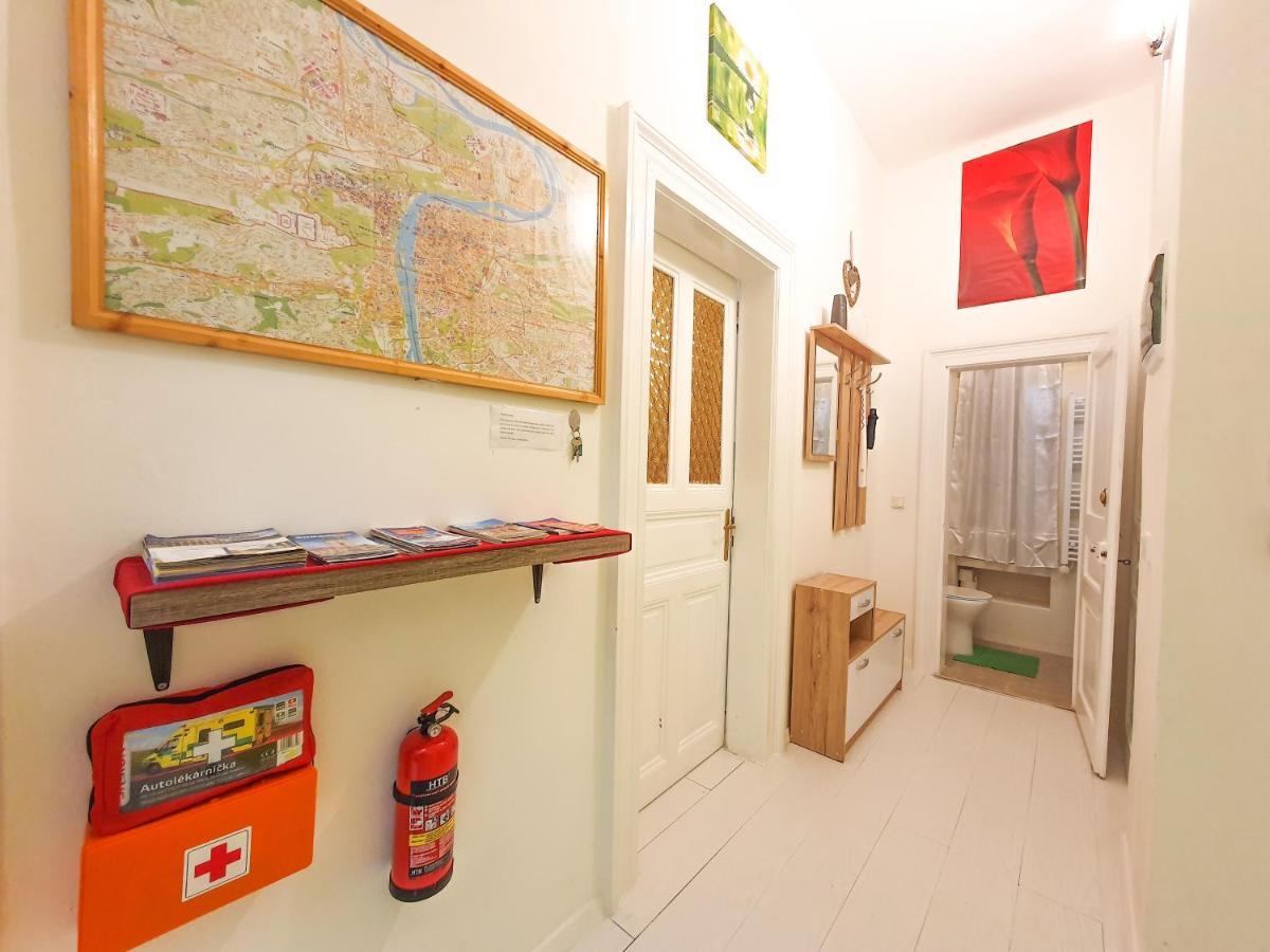 Apartment In The Center Of Praha Eksteriør bilde